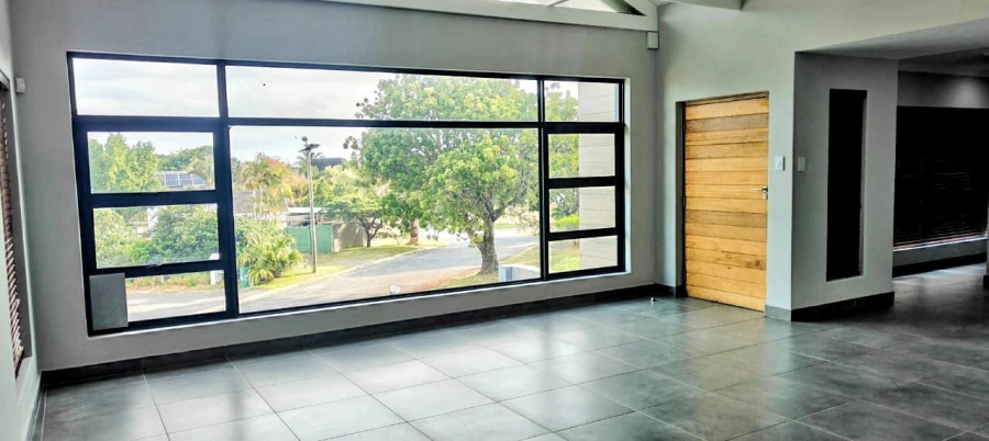 4 Bedroom Property for Sale in Blue Bend Eastern Cape